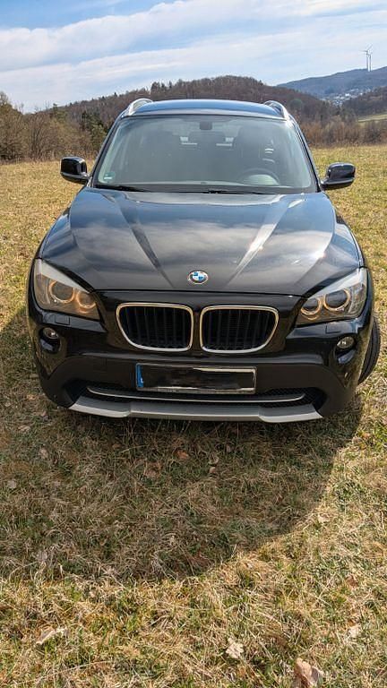 Używany BMW X1 xLine 143 KM (105 kW) 2011 Czarny SUV