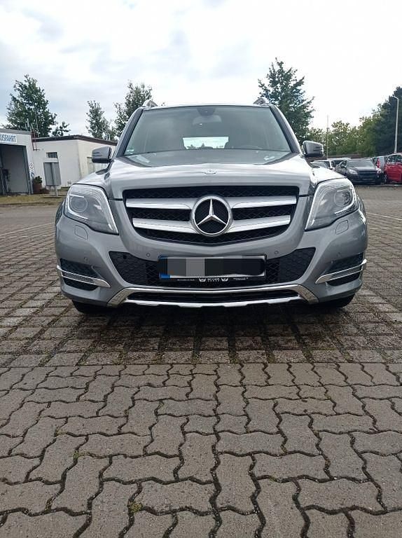 Grau Gebraucht 2015 Mercedes GLK220 SUV | 15.000 € (Guter Preis) - Bild 1/4
