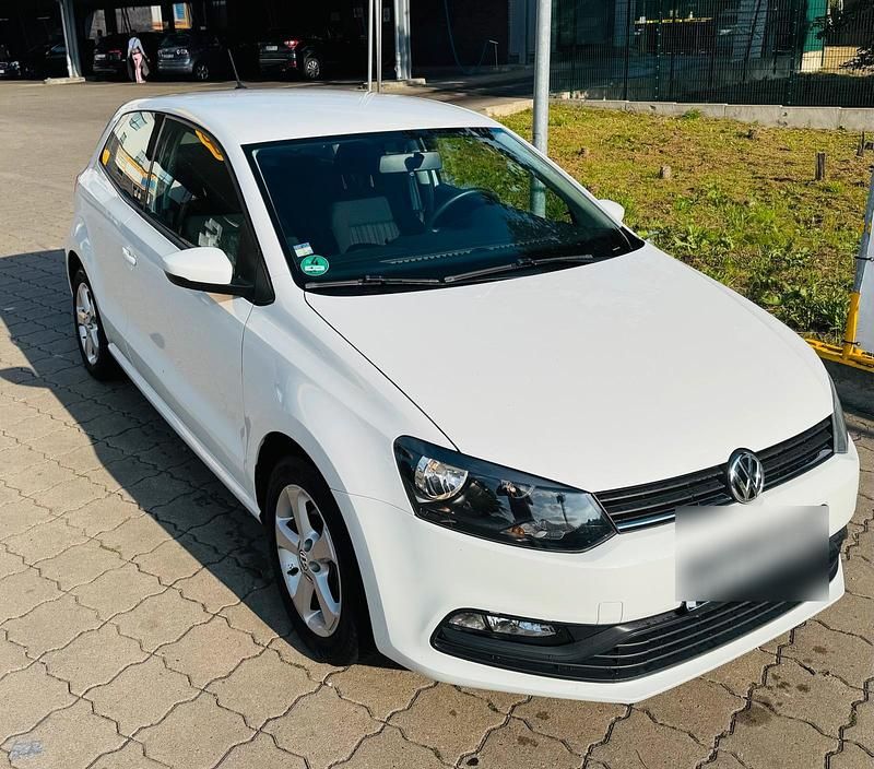 Gebraucht VW Polo 60 PS (44 kW) 2015 Weiß Kleinwagen