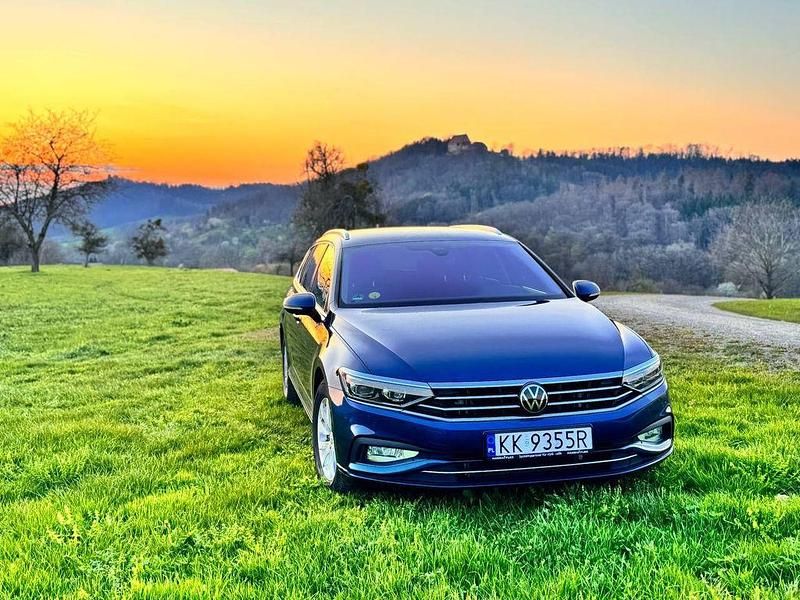 Gebraucht VW Passat Conceptline 150 PS (110 kW) 2021 Blau Kombi