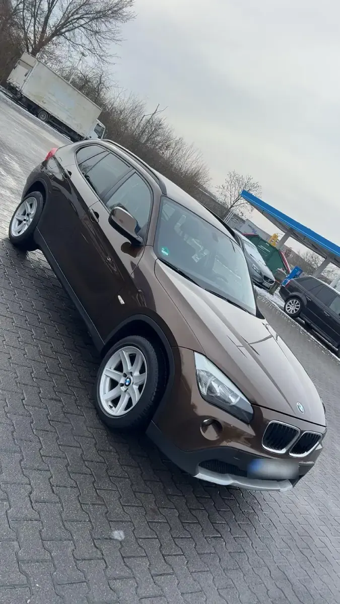 Gebraucht BMW X1 143 PS (105 kW) 2011 Braun SUV
