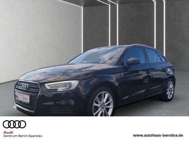 Schwarz Gebraucht 2016 Audi A3 Sportback Basis Kleinwagen | 17.444 € (Fairer Preis) - Bild 1/4