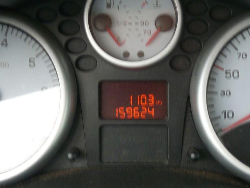 Gebraucht Peugeot 206 Basis 75 PS (55 kW) 2009 Lack grau hurricane/flach standa Limousine