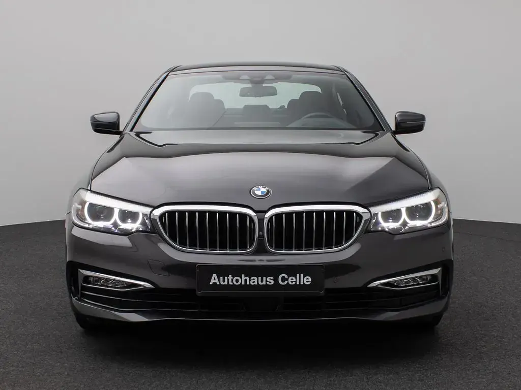 Gebraucht BMW 540 Luxury Line 340 PS (250 kW) 2017 Grau Limousine