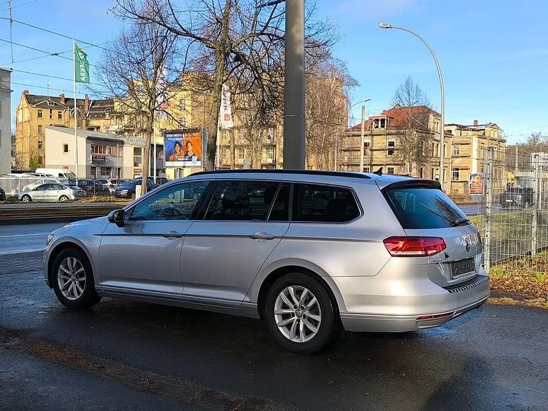 Gebraucht VW Passat Comfortline 150 PS (110 kW) 2015 Silber Kombi