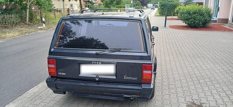 Gebraucht Jeep Cherokee 185 PS (136 kW) 1992 Blau SUV