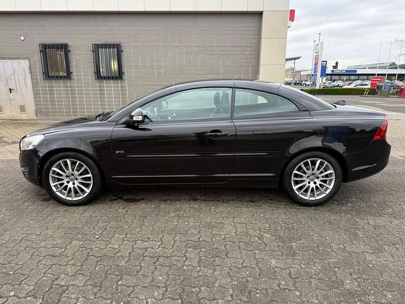 Gebraucht Volvo C70 136 PS (100 kW) 2010 Andere farben Cabrio