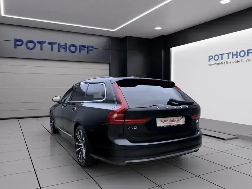 Gebraucht Volvo V90 Inscription 392 PS (288 kW) 2020 Onyx black / metallic Kombi