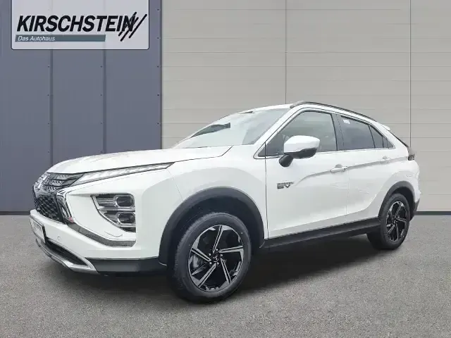 Gebraucht Mitsubishi Eclipse Cross Edition 188 PS (138 kW) 2021 Weiß SUV