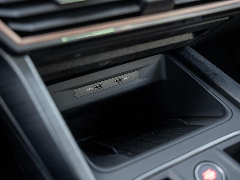 Gebraucht Cupra Leon 150 PS (110 kW) 2024 Weiß Limousine