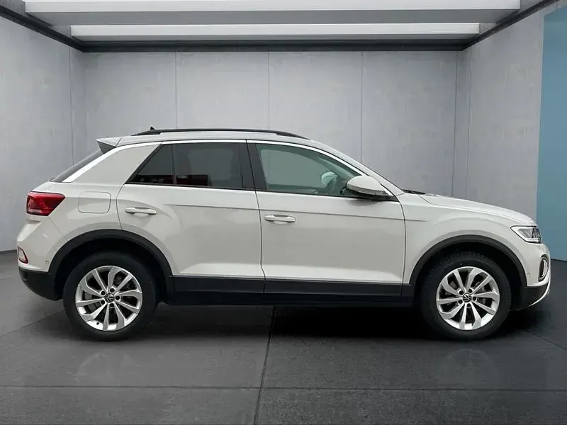 Gebraucht VW T-Roc 150 PS (110 kW) 2023 Grau SUV