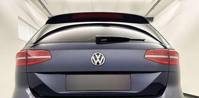 Gebraucht VW Passat Highline 150 PS (110 kW) 2017 Blau metallic Kombi