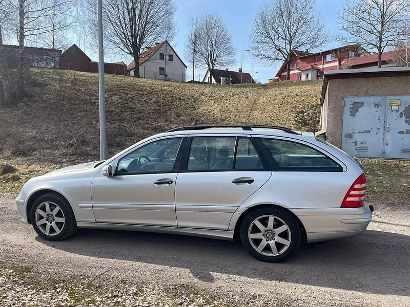 Gebraucht Mercedes C200 163 PS (119 kW) 2006 Silber Kombi