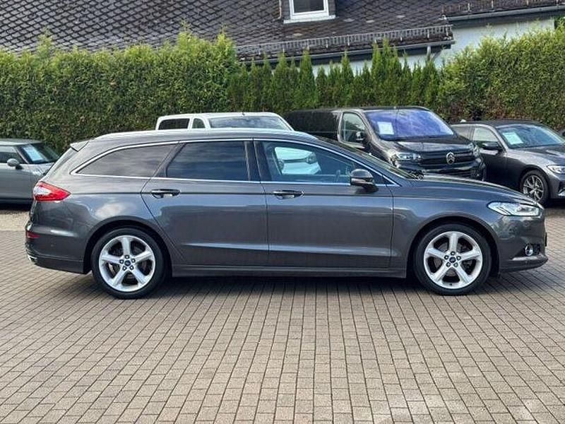 Gebraucht Ford Mondeo Titanium 211 PS (155 kW) 2016 Grau Limousine