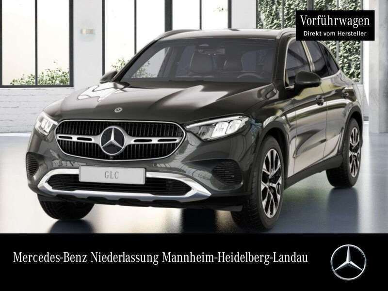 Obsidianschwarz Gebraucht 2024 Mercedes GLC220 SUV | 55.990 € (Superpreis) - Bild 1/4