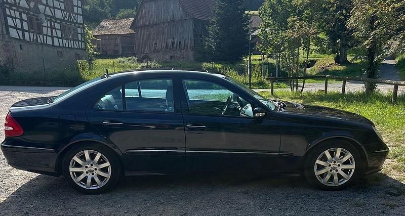 Gebraucht Mercedes E500 Avantgarde 306 PS (225 kW) 2005 Limousine