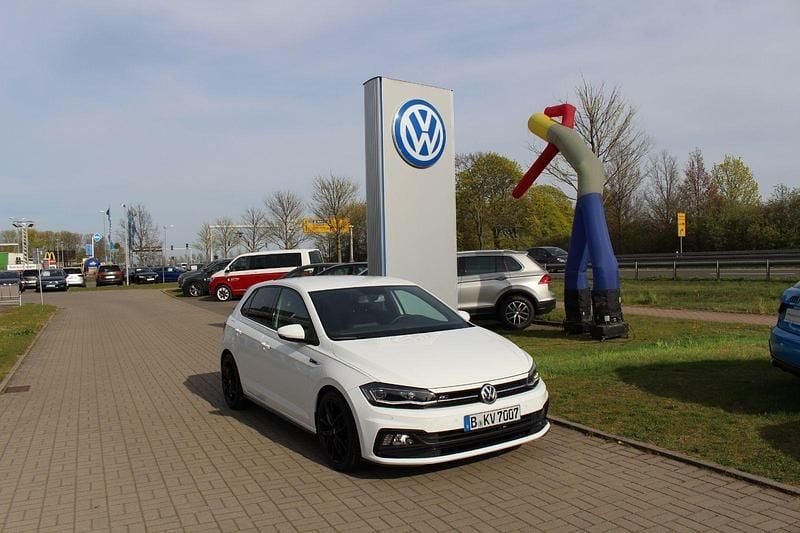 Gebraucht VW Polo Comfortline 95 PS (69 kW) 2018 Weiß Kleinwagen