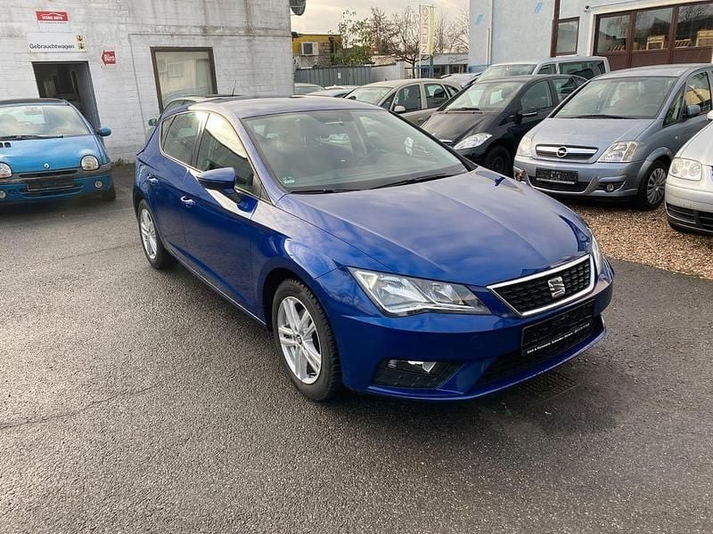 Blau Gebraucht 2019 Seat Leon Style Limousine | 11.999 € (Guter Preis) - Bild 1/4