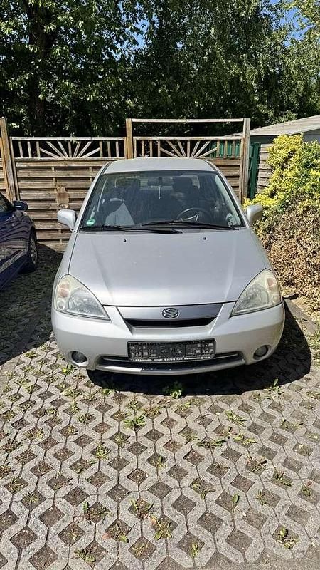 Silber Gebraucht 2002 Suzuki Liana Limousine | 1.000 € (Fairer Preis) - Bild 1/4