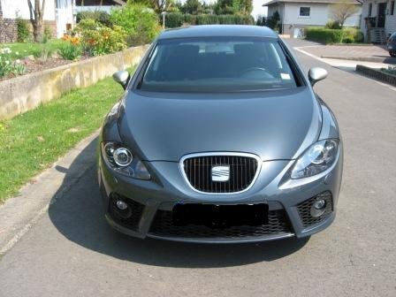 Grau metallic Gebraucht 2006 Seat Leon Limousine | 11.200 € - Bild 1/4