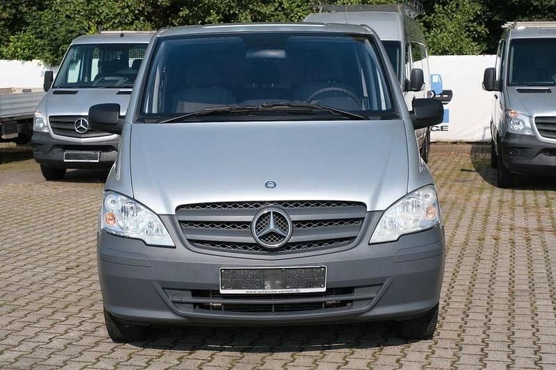 Gebraucht Mercedes Vito 163 PS (119 kW) 2012 Silber Van