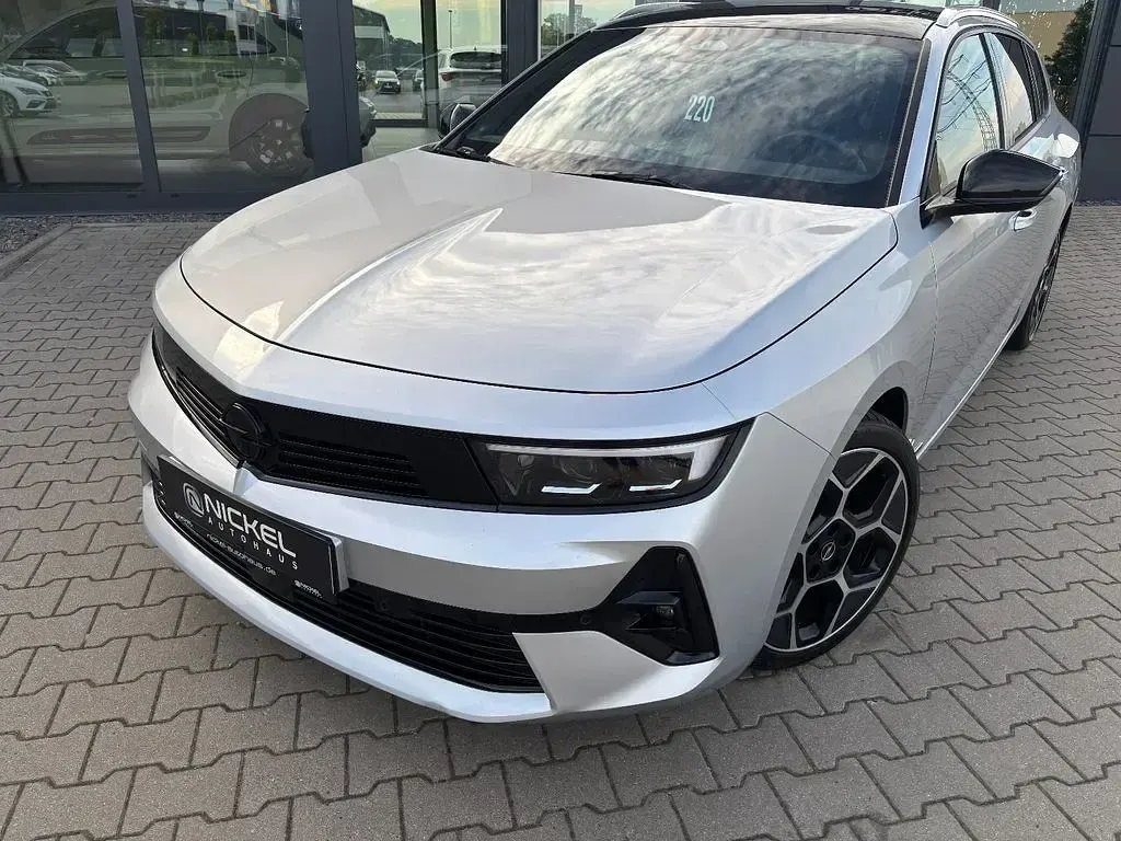 Gebraucht Opel Astra Ultimate 131 PS (96 kW) 2024 Grau Kleinwagen