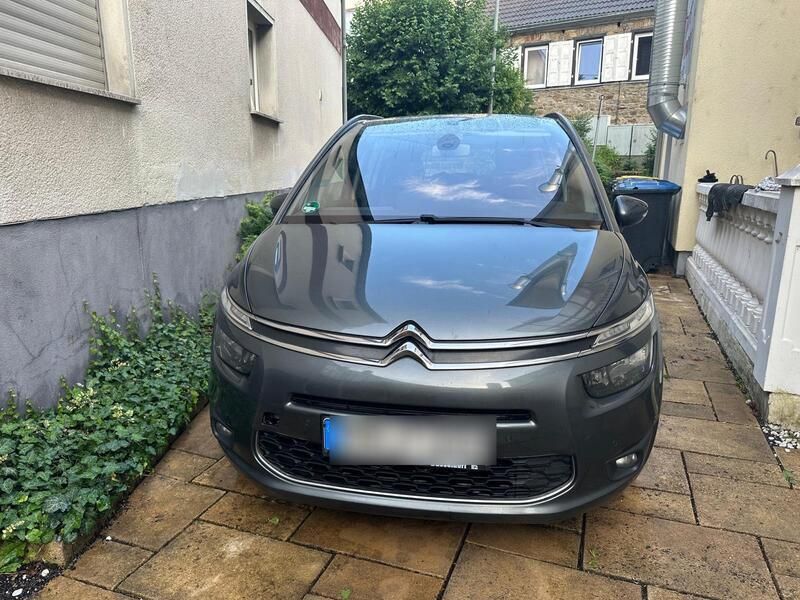 Grau Gebraucht 2014 Citroën C4 Picasso Van / Kleinbus | 4.900 € (Guter Preis) - Bild 1/4