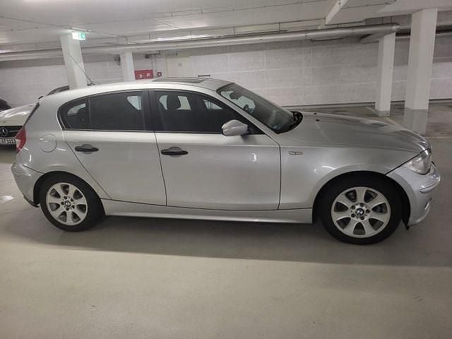 Gebraucht BMW 116 116 PS (85 kW) 2004 Grau Kleinwagen