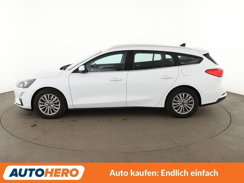 Gebraucht Ford Focus Titanium 120 PS (88 kW) 2022 Weiß Kombi