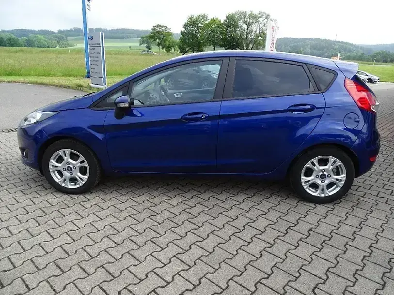 Gebraucht Ford Fiesta SYNC Edition 82 PS (60 kW) 2014 Indicblau (metallic) Kleinwagen