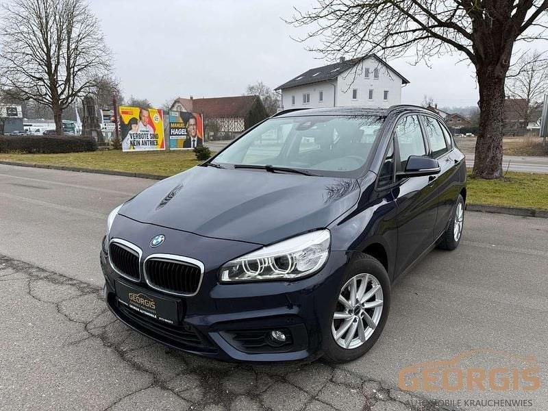 Gebraucht BMW 218 Advantage 150 PS (110 kW) 2016 Imperialblau Kombi