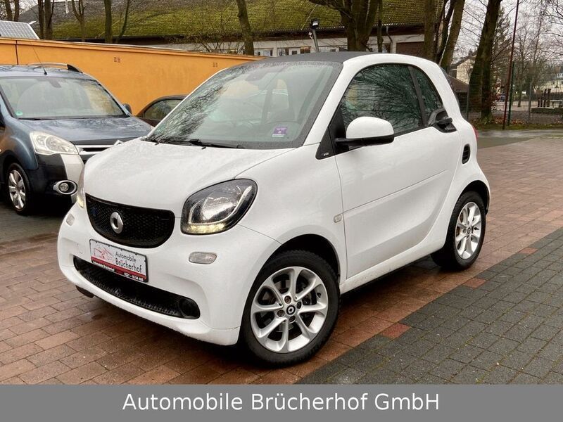 Weiß Gebraucht 2019 Smart ForTwo Electric Drive Prime Kleinwagen | 12.490 € (Etwas zu teuer) - Bild 1/4