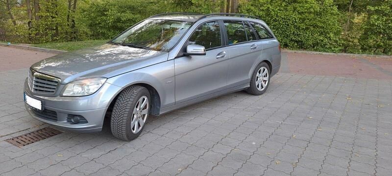 Silber Gebraucht 2011 Mercedes 200 Kombi | 5.400 € (Superpreis) - Bild 1/4