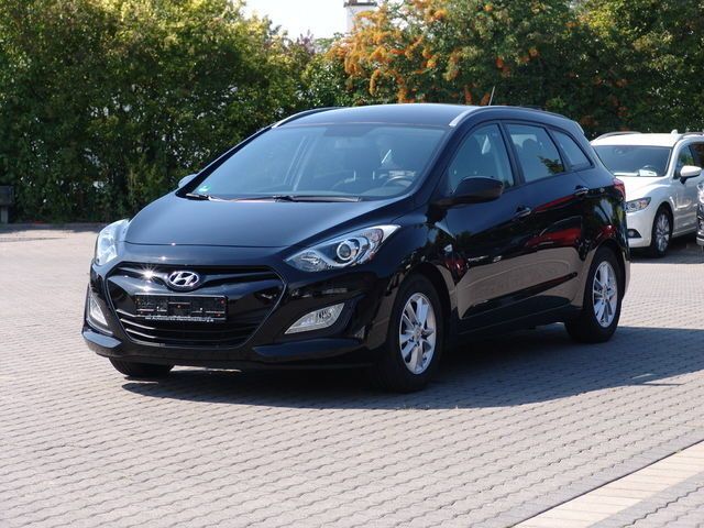 Gebraucht Hyundai i30 Edition 99 PS (72 kW) 2015 Schwarz metallic Kombi
