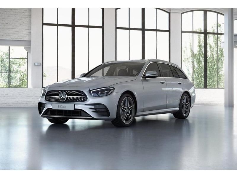 Gebraucht Mercedes E300 Avantgarde 306 PS (225 kW) 2022 Metalliclack hightechsilber Kombi