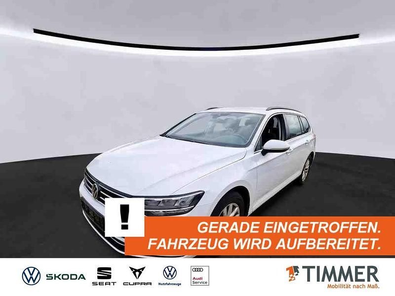 Weiß Gebraucht 2022 VW Passat Business Kombi | 22.760 € (Fairer Preis) - Bild 1/4