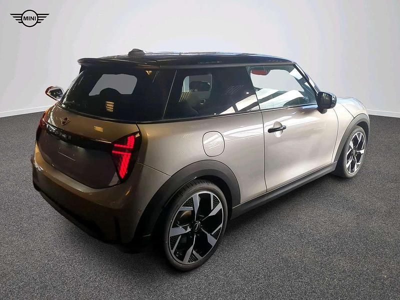 Gebraucht Mini Cooper S Favoured 204 PS (150 kW) 2025 Grau Kleinwagen