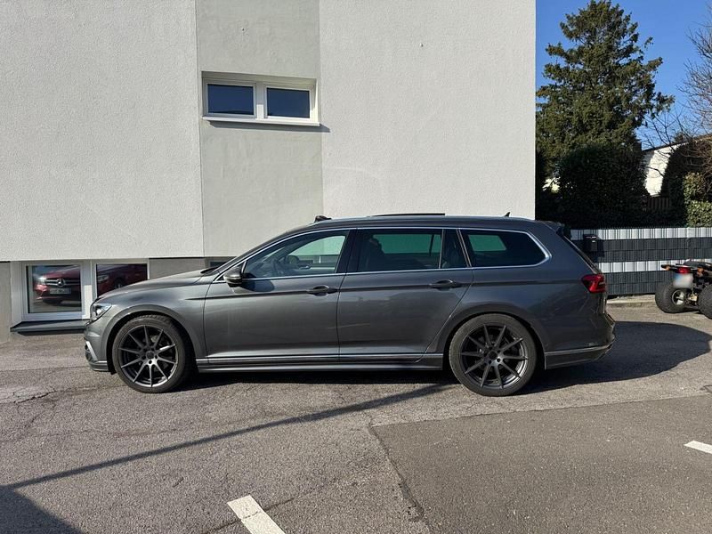 Gebraucht VW Passat Highline 150 PS (110 kW) 2015 Grau Kombi