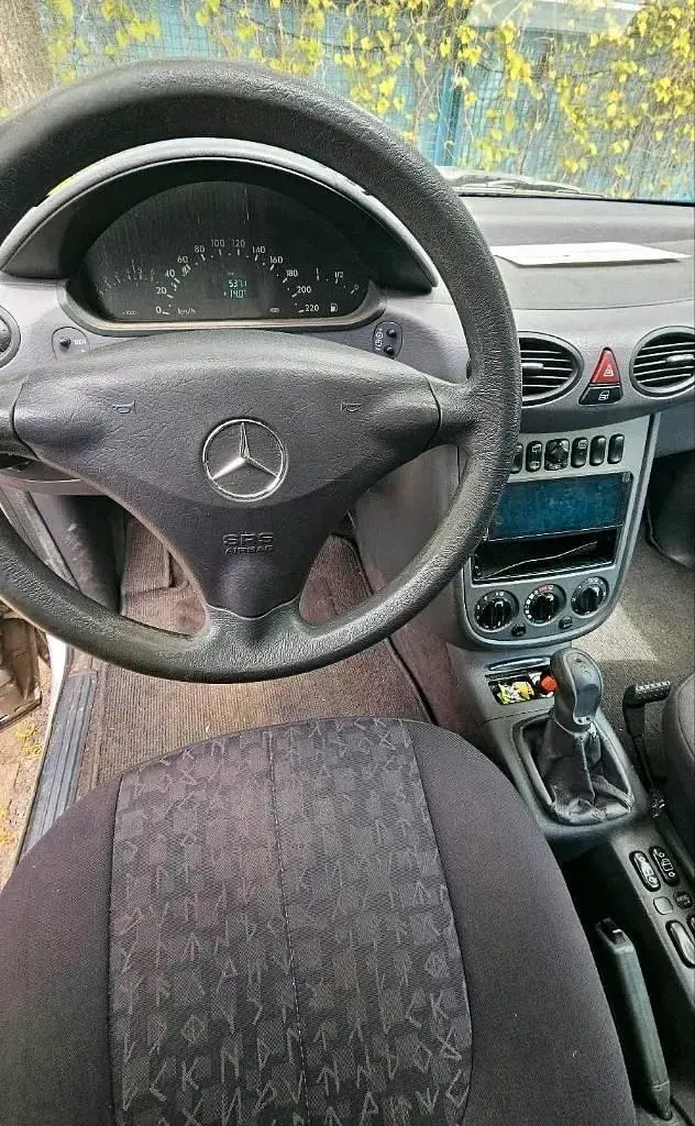 Gebraucht Mercedes A200 82 PS (60 kW) 2002 Silber Van / Kleinbus