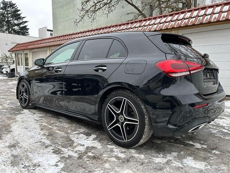 Gebraucht Mercedes A180 AMG 136 PS (100 kW) 2021 Schwarz Limousine
