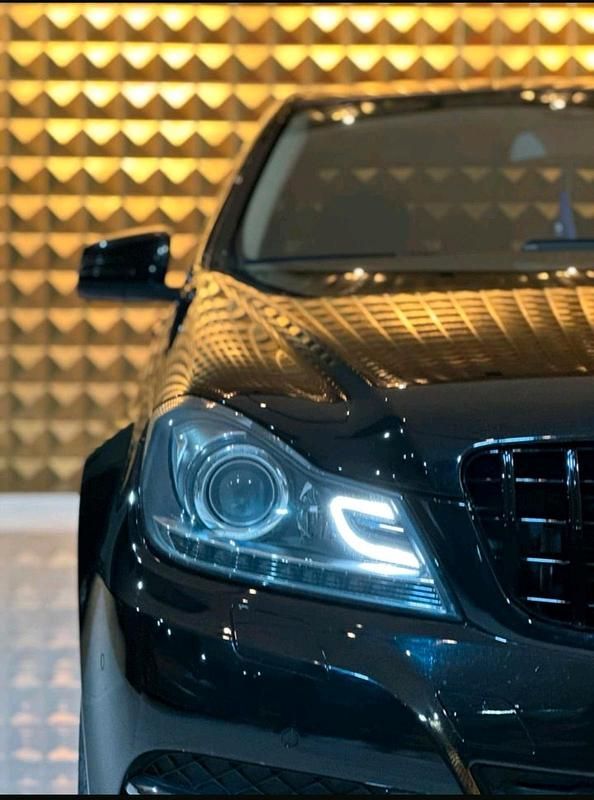 Gebraucht Mercedes C200 136 PS (100 kW) 2012 Limousine