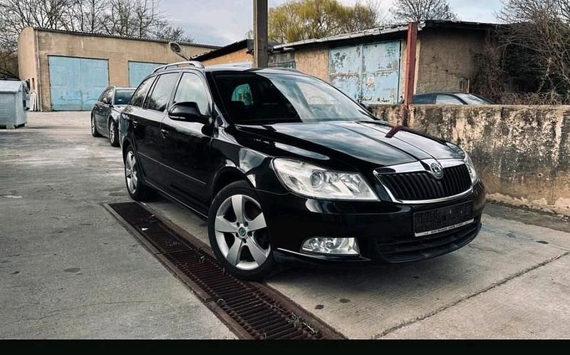 Gebraucht Skoda Octavia 140 PS (102 kW) 2013 Schwarz Kombi
