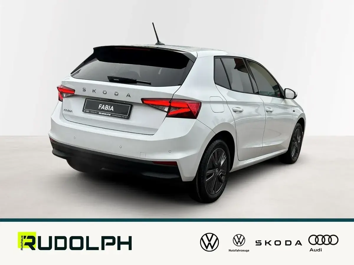 Gebraucht Skoda Fabia Tour 116 PS (85 kW) 2026 Weiß Kleinwagen