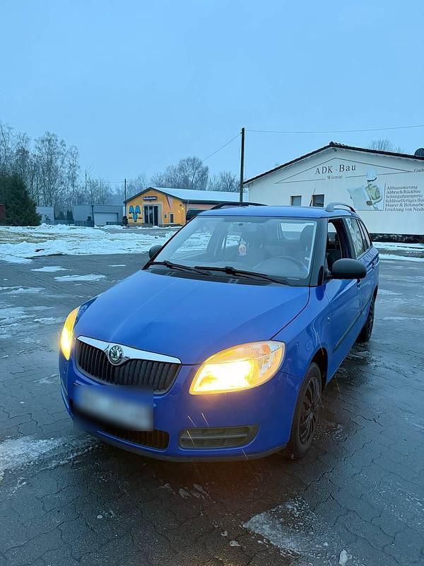 Gebraucht Skoda Fabia 65 PS (47 kW) 2010 Blau Kombi