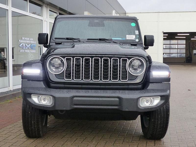 Neu Jeep Wrangler Sahara 272 PS (200 kW) 2025 Schwarz SUV