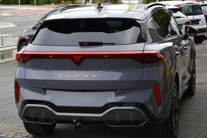 Neu Cupra Terramar VZ 265 PS (194 kW) 2025 Graphene grau exclusive SUV
