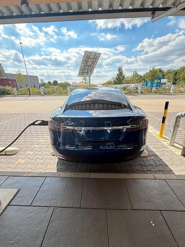 Gebraucht Tesla Model S 386 kW (525 PS) 2018 Blau Kleinwagen