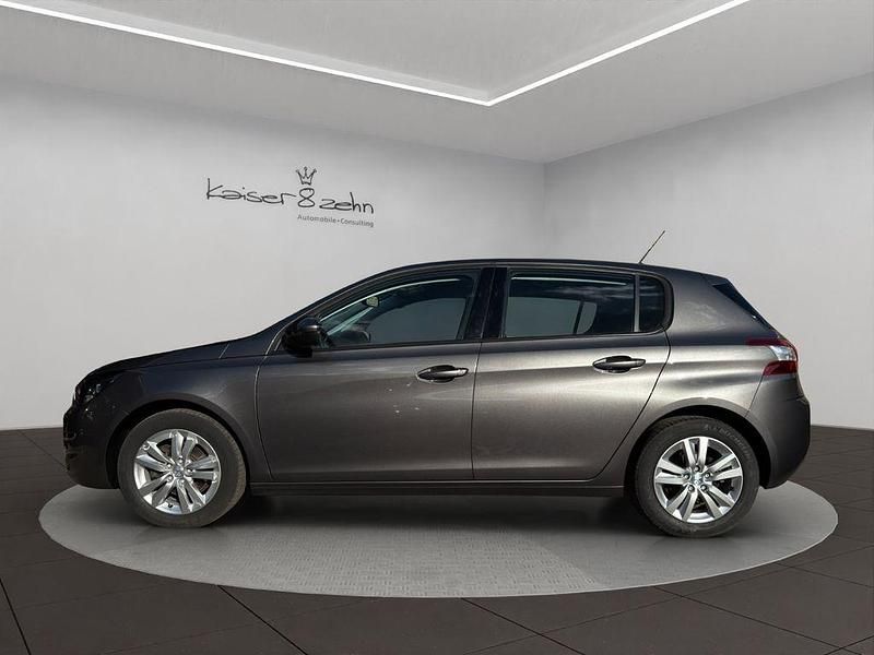 Gebraucht Peugeot 308 Active 131 PS (96 kW) 2016 Grau Limousine