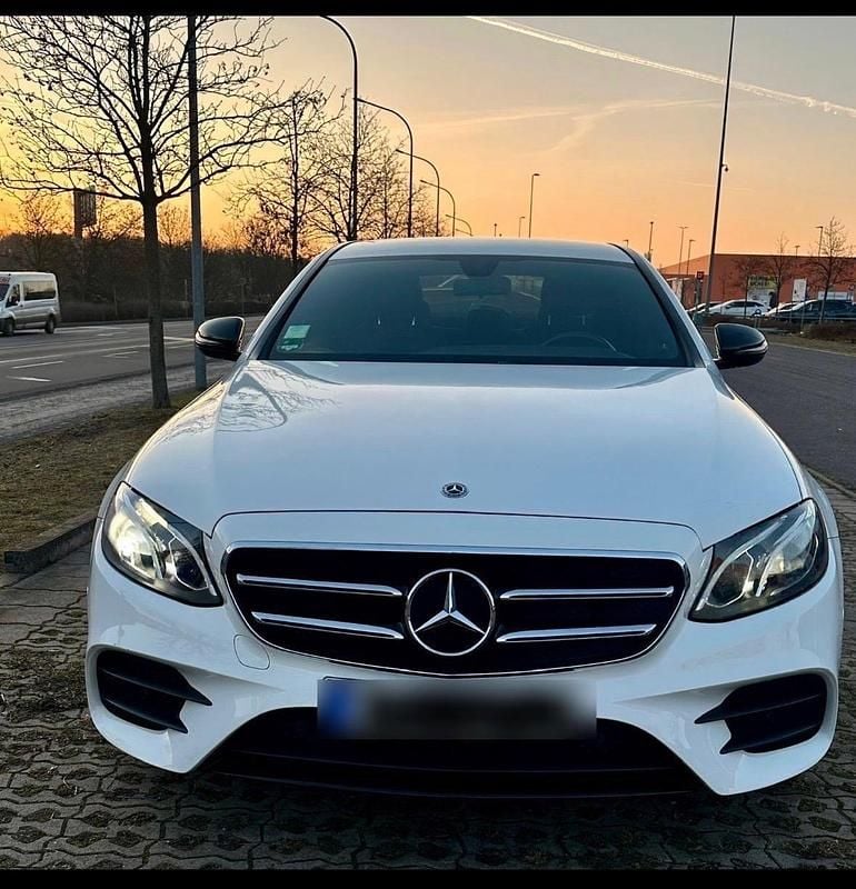 Gebraucht Mercedes E200 AMG line 150 PS (110 kW) 2017 Weiß Limousine