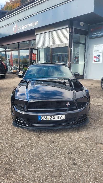 Schwarz Gebraucht 2013 Ford Mustang GT Coupé | 36.999 € - Bild 1/4